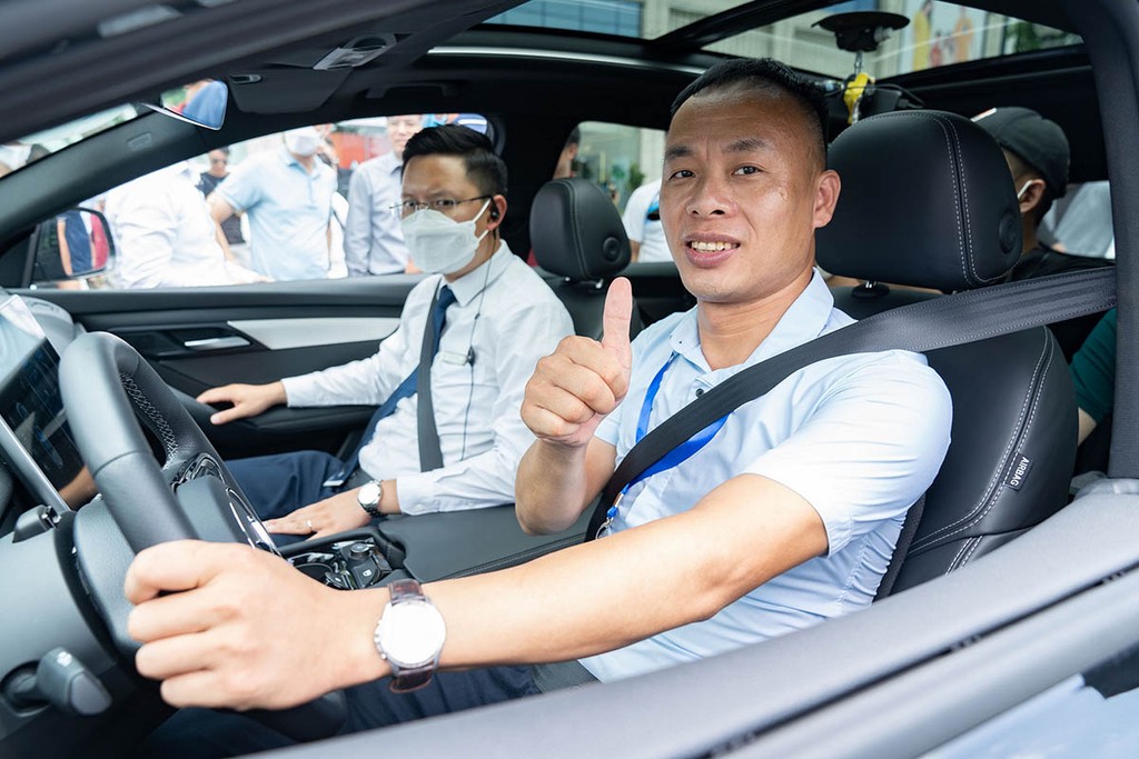 Màn “chốt đơn” thành công bậc nhất thị trường ô tô Việt: gần 1.000 xe VF 8 được đặt cọc trong 2 ngày ảnh 6