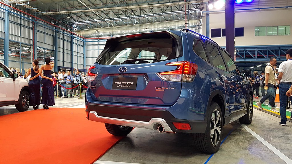 Nhập từ Thái Lan, Subaru Forester thế hệ mới có giá dưới 1,3 tỉ đồng, giảm hơn 300 triệu so với mẫu trước ảnh 11