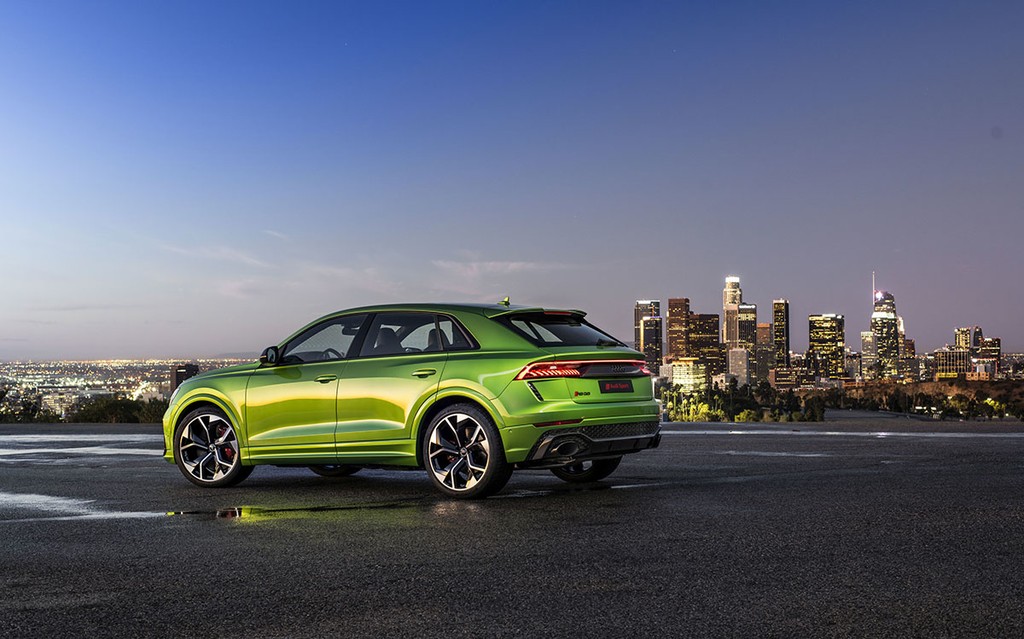 Ở địa hình kỳ vĩ, siêu SUV Audi RS Q8 2020 đẹp một cách ngoạn mục ảnh 16