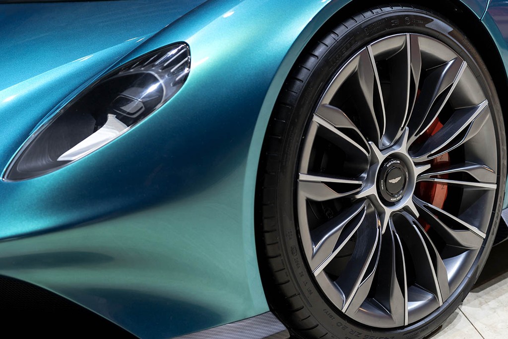 Aston Martin Vanquish Vision: “tái sinh” để đấu McLaren 720S ảnh 19