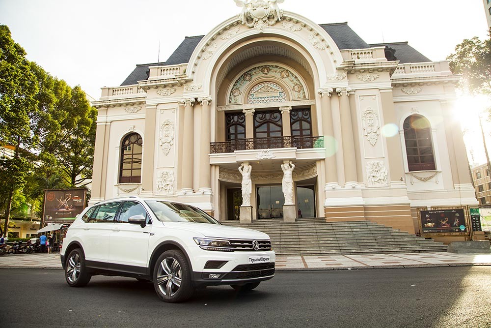 Được thông quan, VW Tiguan Allspace giá 1,7 tỉ đến tay khách hàng Việt ảnh 2