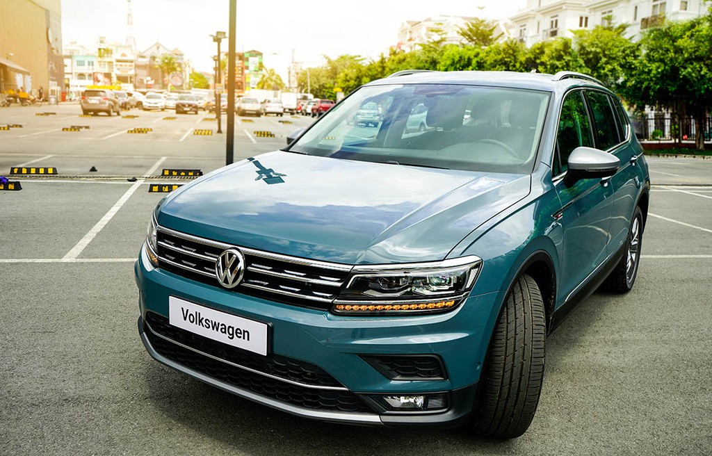Volkswagen Việt Nam công bố VW Tiguan Allspace Luxury mới, giá 1,849 tỉ đồng ảnh 2