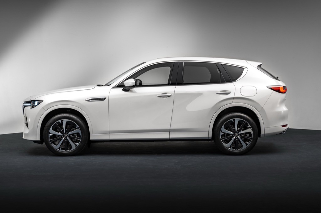 Mazda CX-60 mới ra mắt có gì đặc biệt để nâng tầm thương hiệu lên đẳng cấp Lexus? ảnh 2