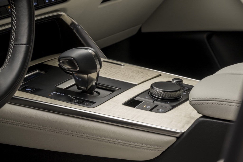 Mazda CX-60 mới ra mắt có gì đặc biệt để nâng tầm thương hiệu lên đẳng cấp Lexus? ảnh 8