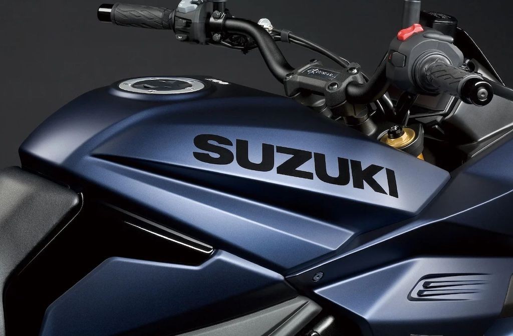 Suzuki tiếp tục mài dũa Katana 1000, thêm tinh khiết và sắc bén để “đả thương” đối thủ ảnh 4