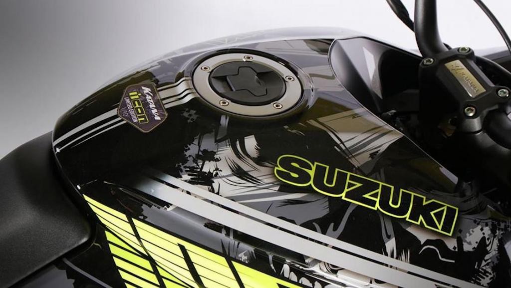 Dân chơi mô tô “phát thèm” với Suzuki Katana phong cách mũ bảo hiểm Icon siêu hiếm ảnh 2