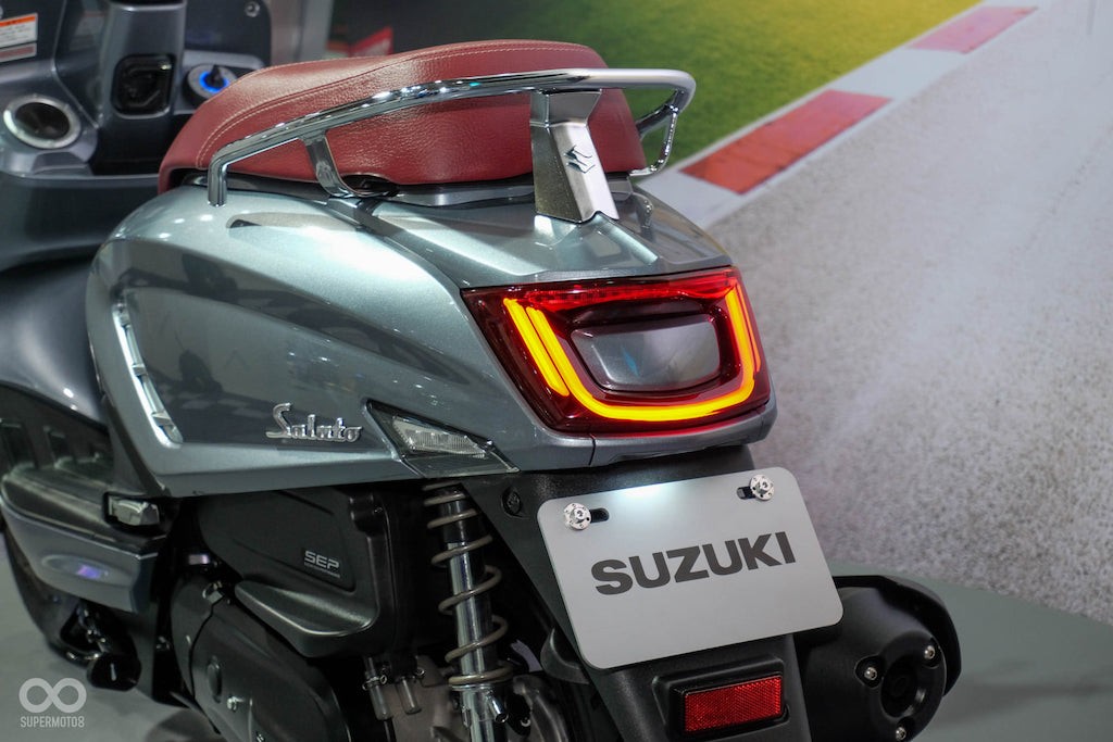Cuối cùng Suzuki cũng có xe tay ga nữ “xịn sò” cạnh tranh với Honda và Yamaha! ảnh 11