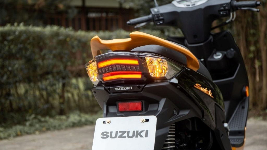 Mẫu xe tay ga “nồi đồng cối đá” Suzuki Swish 125 2022, lấy cảm hứng từ siêu mô tô Hayabusa ảnh 3