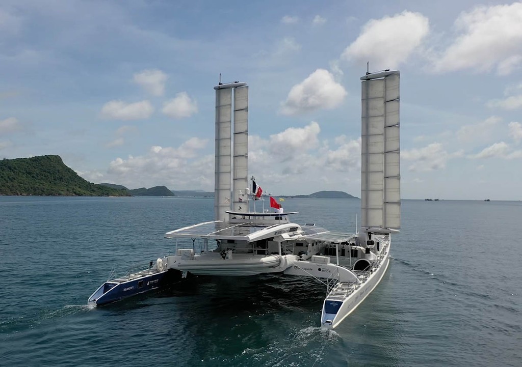 Tập đoàn Toyota phát triển hệ thống pin nhiên liệu cho tàu Energy Observer chạy hydrogen tự hành vòng quanh thế giới ảnh 12