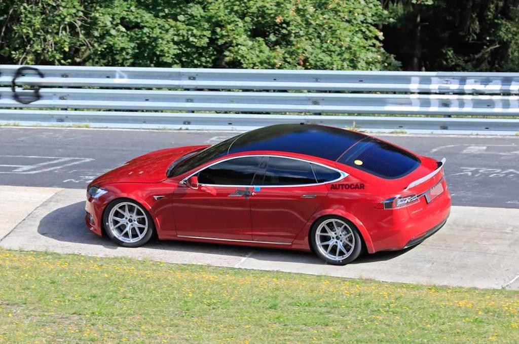 “Nóng mắt” với Porsche Taycan, Tesla chuẩn bị tung ra Model S hiệu năng cao hơn nữa ảnh 1