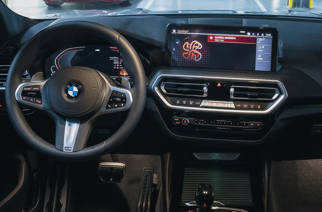 THACO ra mắt BMW X4 xDrive20i M Sport mới, giá 3,279 tỷ đồng ảnh 5