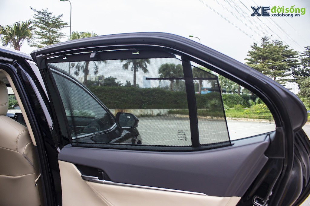 Cận cảnh Toyota Camry 2.0Q mới tại đại lý, hứa hẹn sẽ trở thành “công thần doanh số” của cả dòng xe ảnh 19