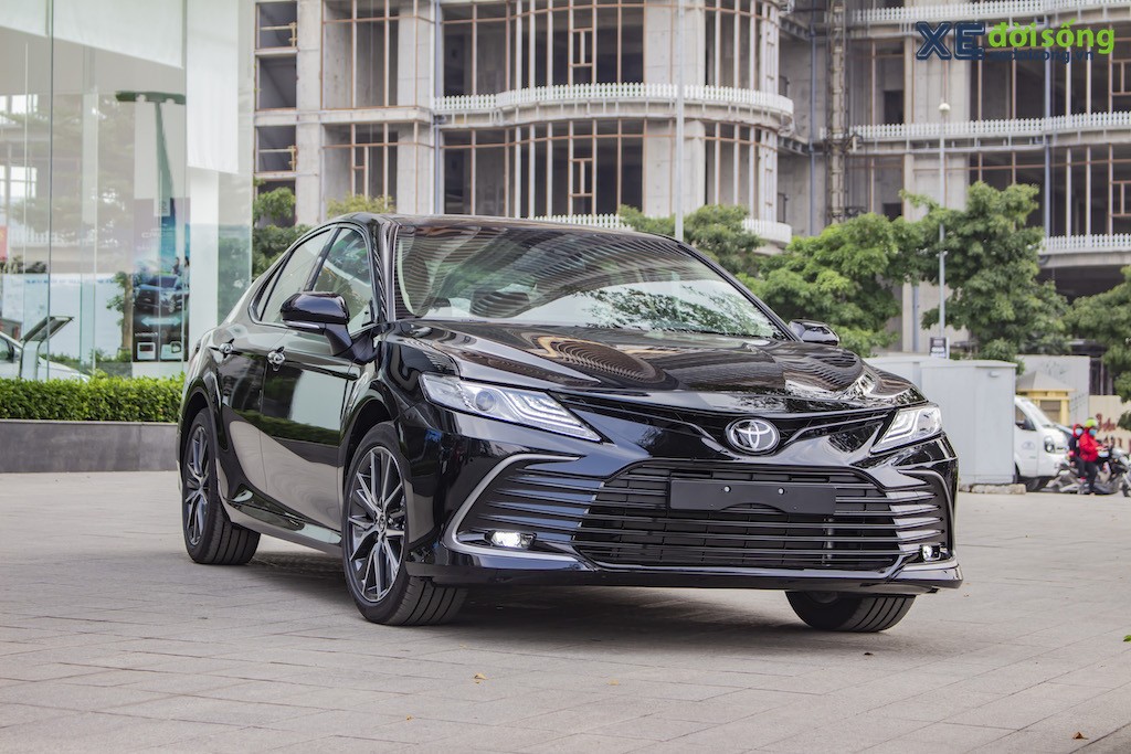 Cận cảnh Toyota Camry 2.0Q mới tại đại lý, hứa hẹn sẽ trở thành “công thần doanh số” của cả dòng xe ảnh 21
