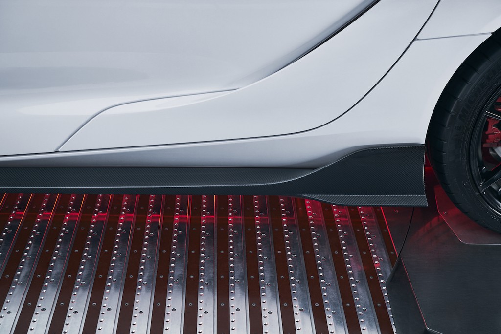 Diện kiến Toyota GR Supra Carbon Fiber Edition: phiên bản đỉnh nhất của Supra thế hệ mới ảnh 4