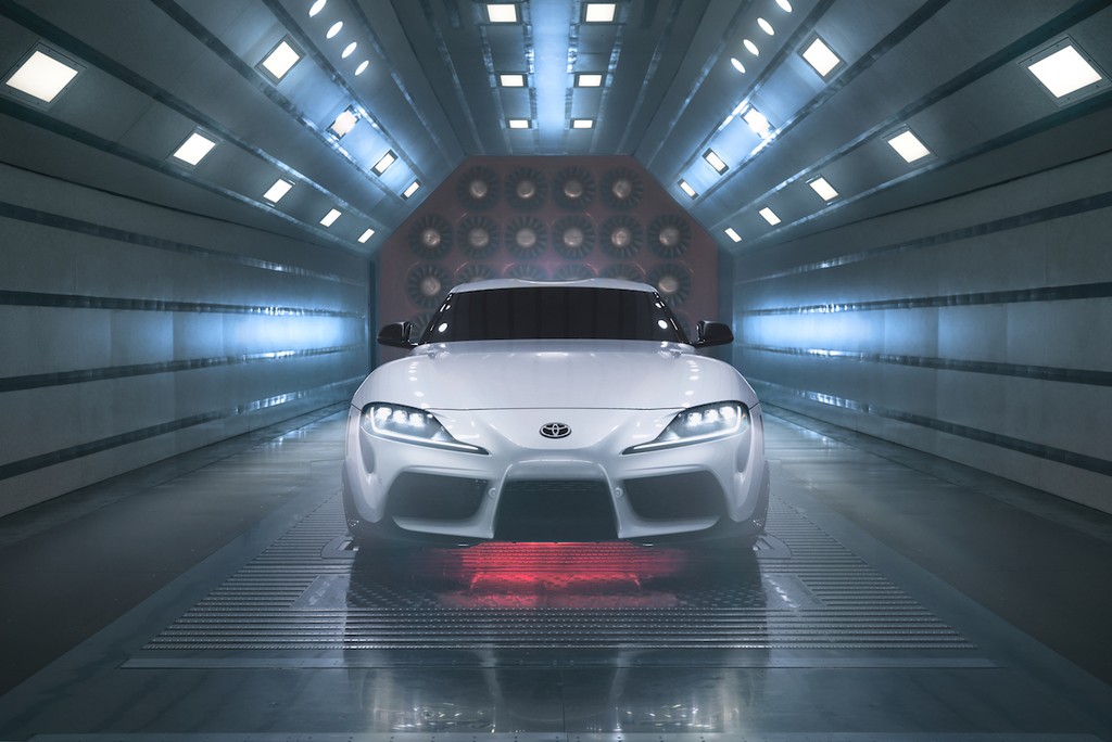 Diện kiến Toyota GR Supra Carbon Fiber Edition: phiên bản đỉnh nhất của Supra thế hệ mới ảnh 1