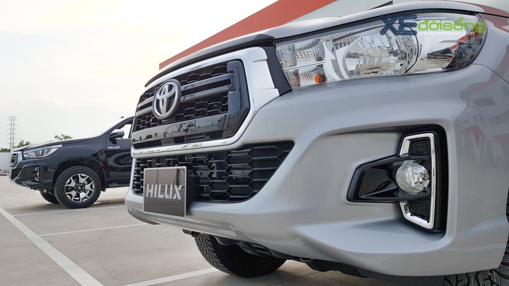 Toyota Hilux 2018 trở lại Việt Nam cực hút khách ảnh 2
