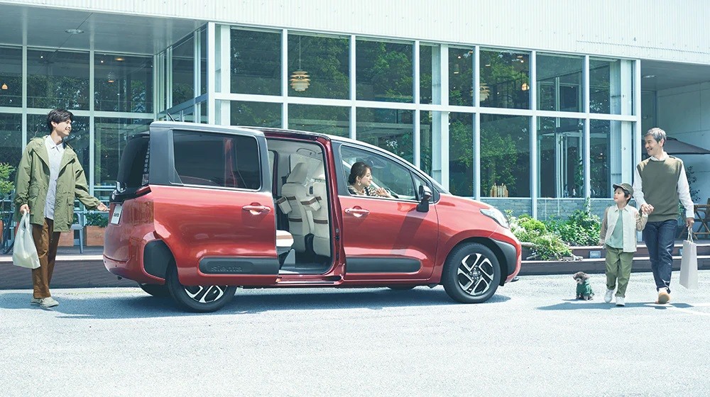 Ra mắt Toyota Sienta thế hệ mới, mẫu MPV giá rẻ thiết kế độc đáo ảnh 3