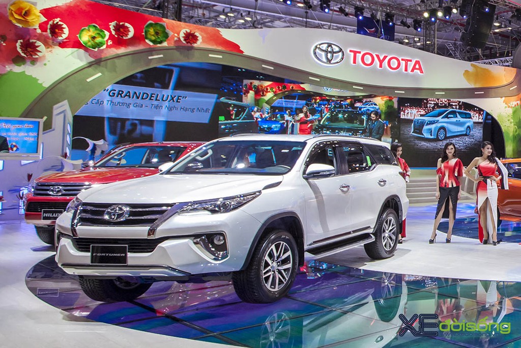 Toyota phất cờ “khởi nghĩa” tại Vietnam Motor Show 2017 ảnh 16