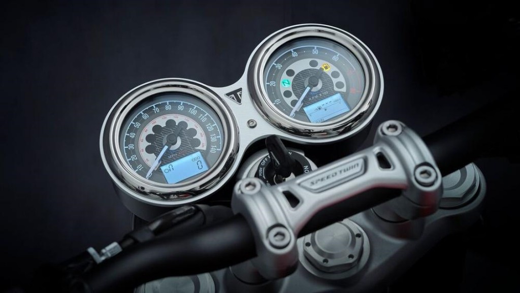 Triumph Speed Twin 2021 ra mắt, mô tô hoài cổ mà cảm giác lái sánh ngang naked bike hiệu năng cao ảnh 4