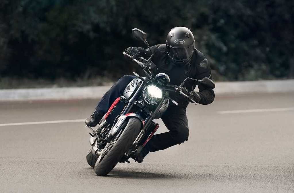 Triumph chính thức “tuyên chiến” với Yamaha MT-07 và Honda CB650R, ra naked bike hạng trung Trident 660 giá về Việt Nam 270 triệu đồng ảnh 11