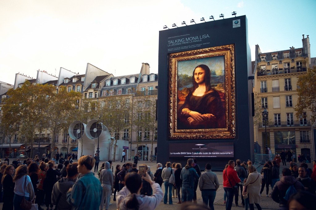 Thú vị xem nàng Mona Lisa biết nói cùng tính năng trợ lý ảo BMW  ảnh 1