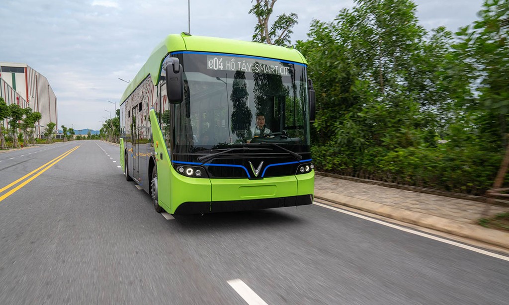 Xe buýt điện VinFast chính thức chạy thử nghiệm, sẽ vận hành trước ở Hà Nội, TP.HCM và Phú Quốc ảnh 3