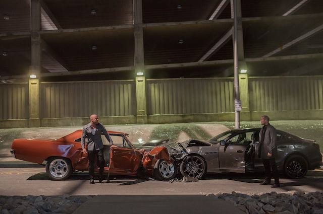 Fast & Furious 7 lập kỷ lục phá xe ảnh 2