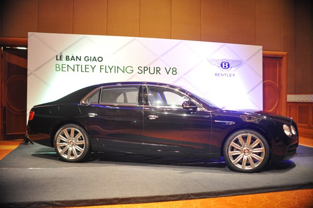 Bentley Flying Spur V8 chính hãng đầu tiên bán 'chạy thuế'  ảnh 5