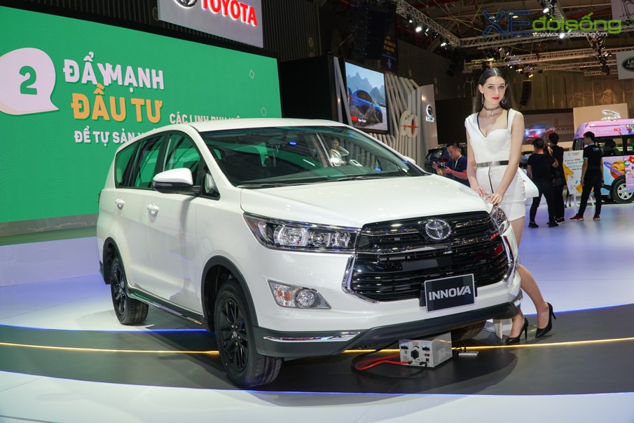 Toyota Việt Nam nâng cấp Innova mới, thêm màu trắng cho bản Venture ảnh 1