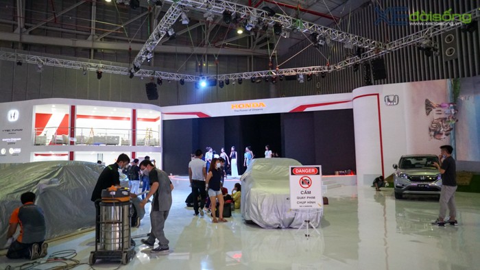 Honda không giới thiệu CR-V 7 chỗ tại triển lãm ôtô Việt Nam 2017 ảnh 2