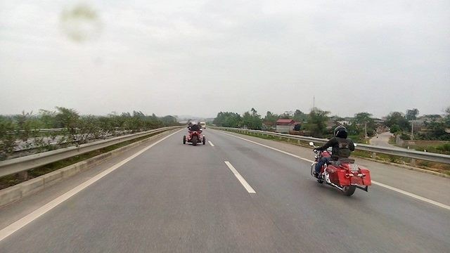 Tranh cãi về đoàn mô-tô phân khối lớn đi vào cao tốc Hà Nội-Lào Cai ảnh 2