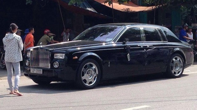 Vài nét về siêu sang Rolls-Royce Phantom bán từ thiện ở Quảng Ninh ảnh 3