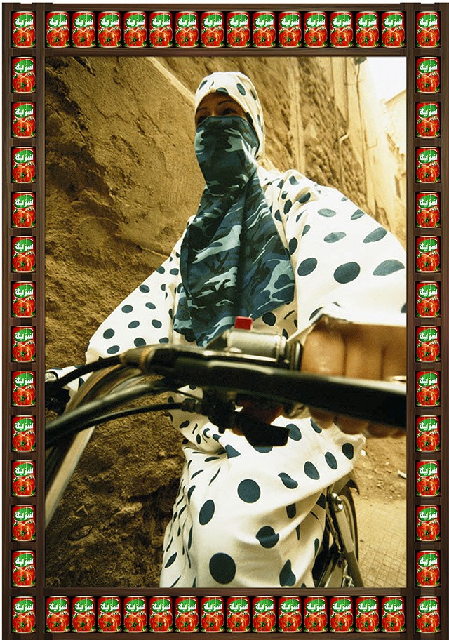 Phụ nữ Ả Rập diện thời trang đi xe máy như thế nào? ảnh 7