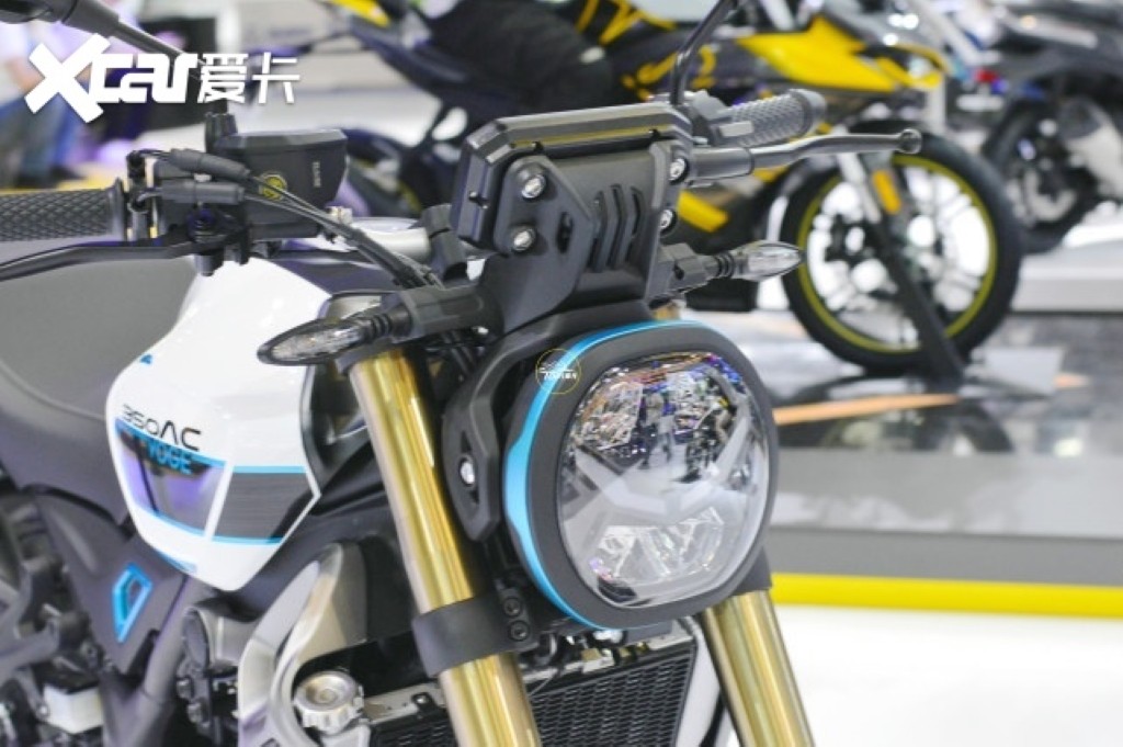 Naked bike Trung Quốc Voge 350AC gây bất ngờ với động cơ giống hệt hai mẫu YZF-R3 và MT-03 của Yamaha  ảnh 3