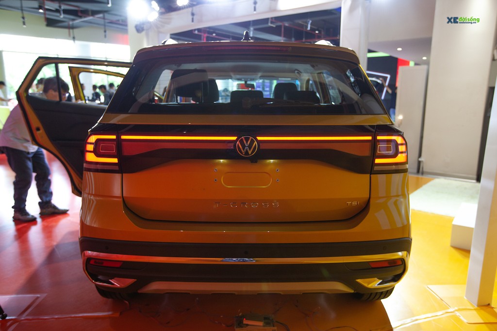 B-SUV Volkswagen T-Cross lần đầu ra mắt Việt Nam, giá tới 1,299 tỷ đồng ảnh 14