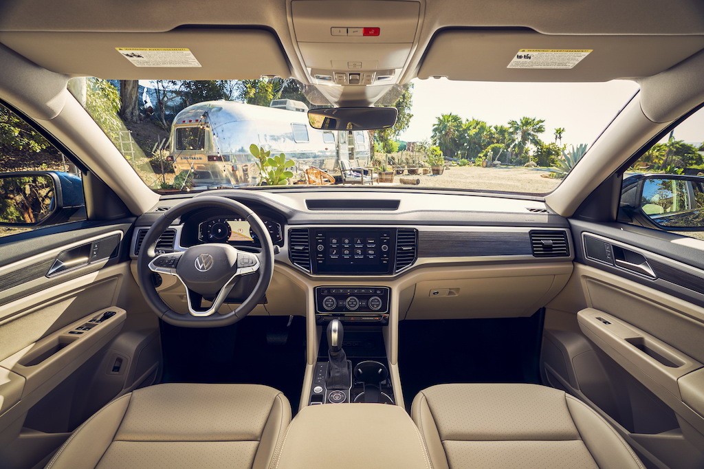 Được dân tình khen nức nở với bản coupe, Volkswagen “tiện tay” nâng cấp SUV 7 chỗ Atlas ảnh 3