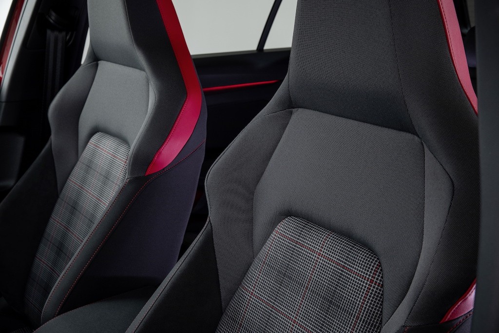 Thưởng thức 3 “hương vị” mới của chiếc hatchback thể thao nổi tiếng nhất từ Đức Volkswagen Golf GTI ảnh 6