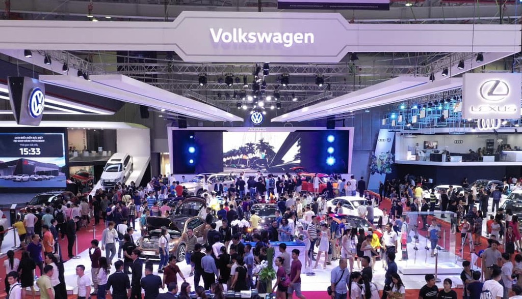Có hơn 30 khách Việt sẵn sàng đặt cọc mua Volkswagen Touareg 2019 ảnh 1