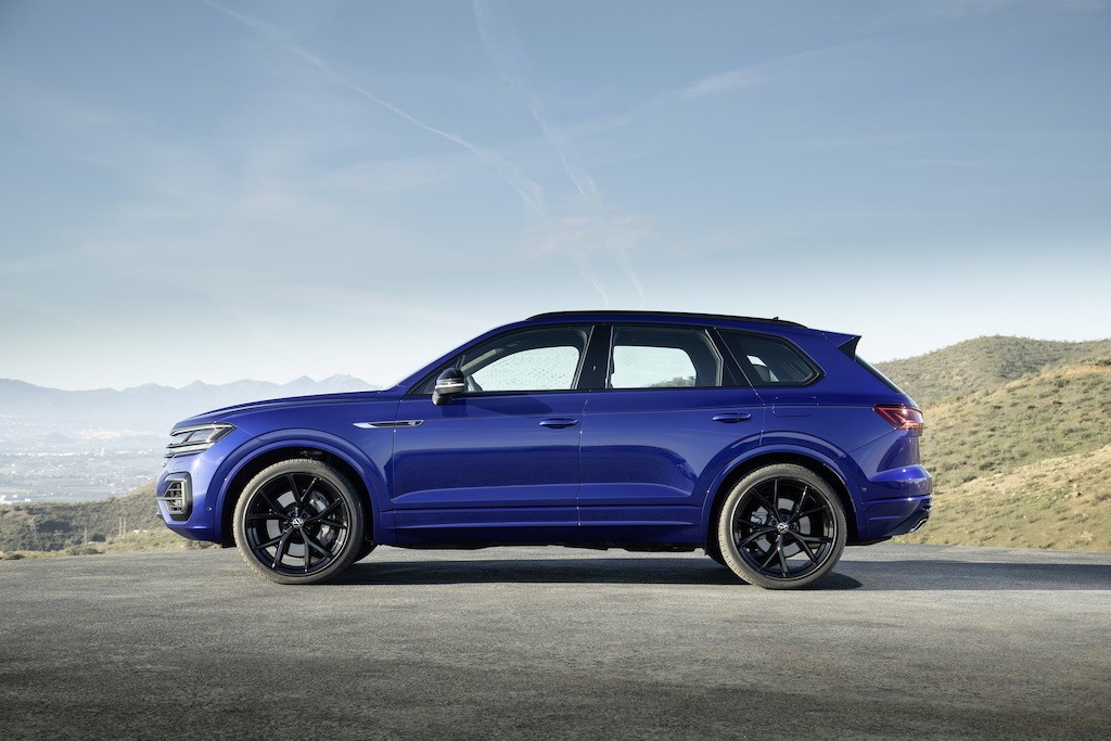 “Cầm đầu” một loạt công ty con làm siêu SUV, Volkswagen lại khiêm tốn với xe địa hình thể thao Touareg R ảnh 5