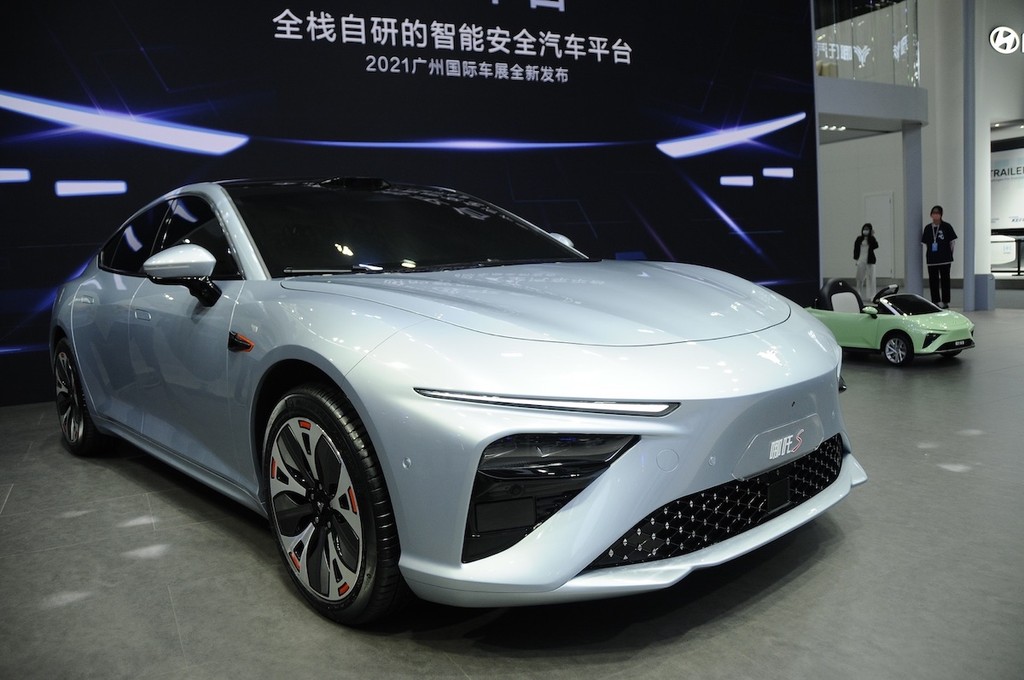 Sedan Trung Quốc Nezha S cạnh tranh với Tesla, phạm vi hoạt động dự kiến 700km ảnh 10
