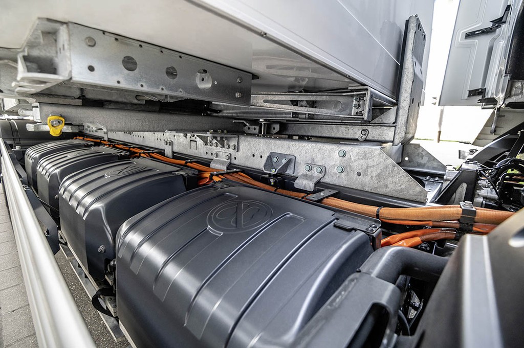 Ra mắt toàn cầu Mercedes-Benz eActros: Kỷ nguyên mới cho xe tải hạng nặng chạy điện ảnh 6
