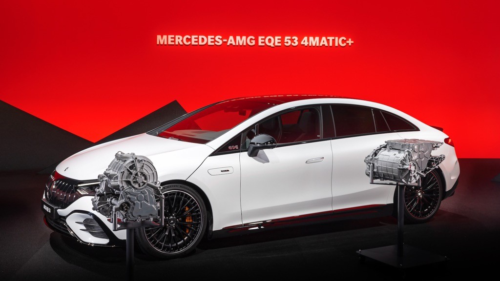 Không chỉ 1, mà tới 2 phiên bản hiệu năng cao AMG của sedan điện Mercedes EQE được “trình làng“ ảnh 8