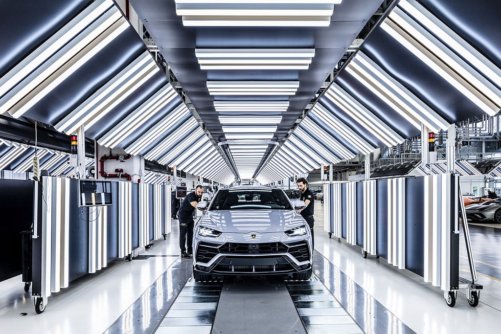 Kỷ lục mới của Lamborghini: xuất xưởng siêu SUV URUS thứ 10.000 ảnh 3