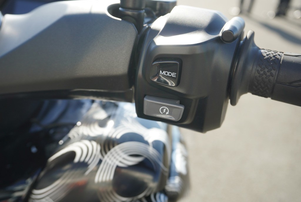 Xe tay ga điện Yamaha E01 sẵn sàng ra thị trường từ mùa Xuân 2022 ảnh 12