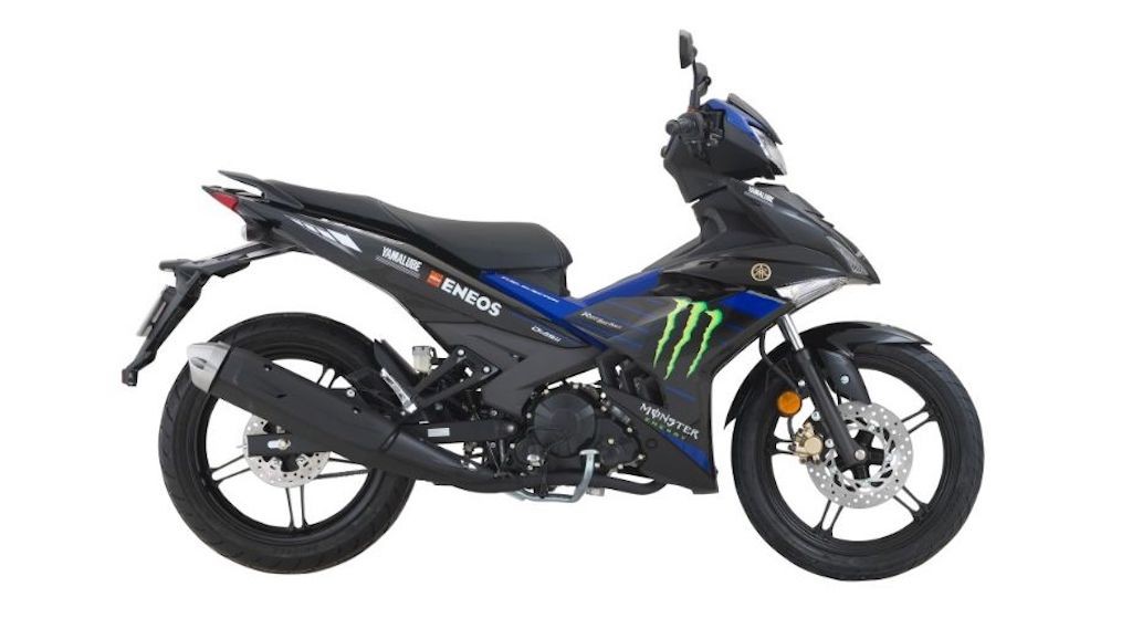Sau cả năm trời bán ở Việt Nam, tới giờ dân chơi Malaysia mới được sờ vào Yamaha Exciter 150 GP Edition Monster Energy! ảnh 4