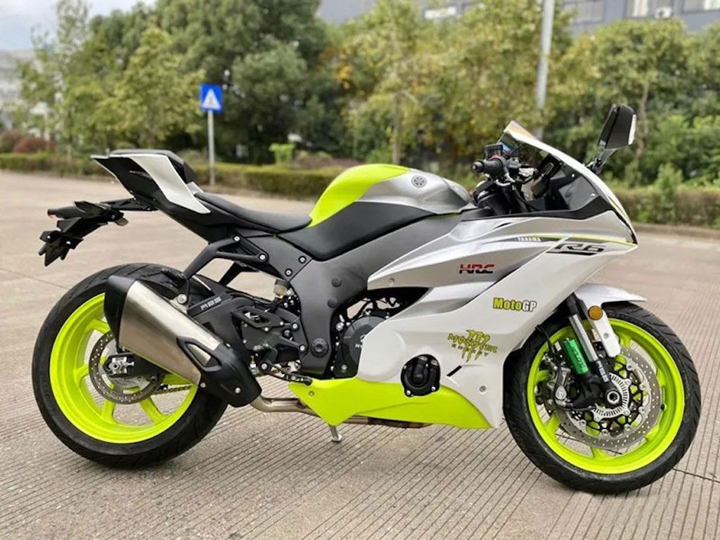 Các nhà thiết kế của Yamaha chắc chắn sẽ “giận tím mặt” khi nhìn vào chiếc sportbike “fake” y hệt R6 này! ảnh 7