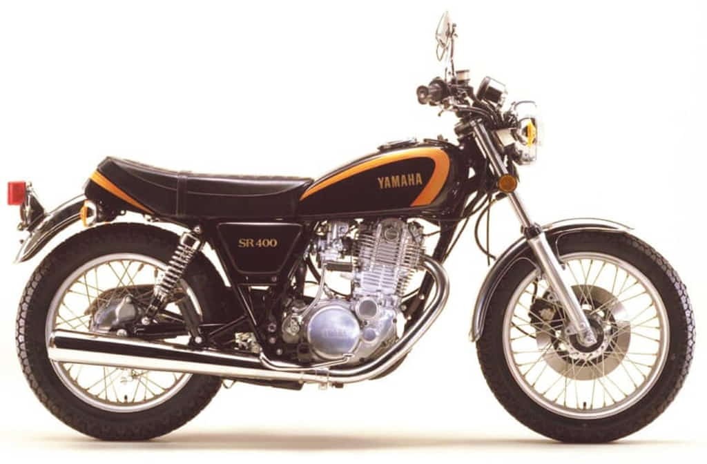 Yamaha ưu ái Thái Lan, tung ra mô tô hoài cổ SR 400 bản kỷ niệm 44 năm dành riêng cho xứ Chùa vàng ảnh 2