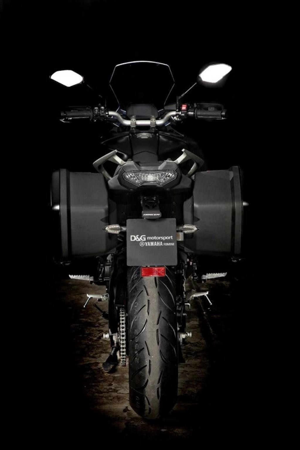 Nghệ nhân Ý “phù phép” mô tô Nhật Yamaha Tracer 900 GT, tạo thành bản đặc biệt “đốn tim” fan hâm mộ ảnh 6