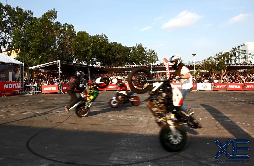 Màn diễn stunt mô tô tam hùng kiệt xuất chưa từng có tại Việt Nam ảnh 5