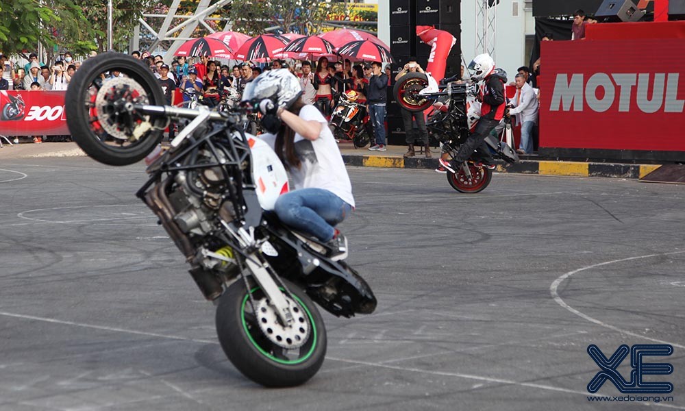 Màn diễn stunt mô tô tam hùng kiệt xuất chưa từng có tại Việt Nam ảnh 7